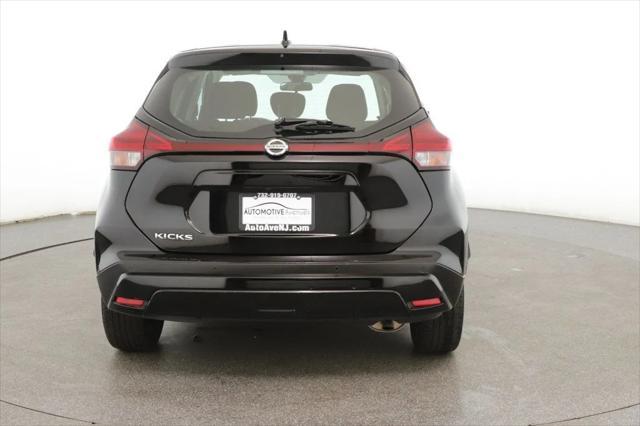 2021 nissan kicks s