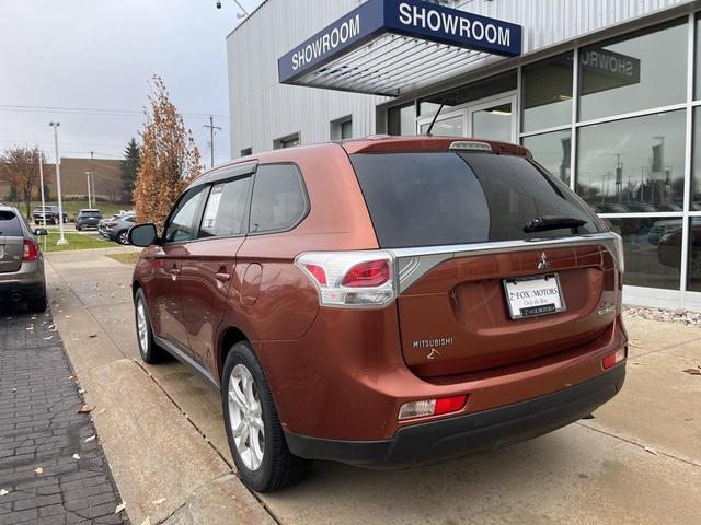 2014 mitsubishi outlander se