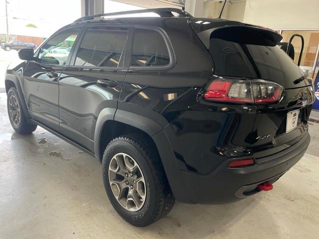 2022 jeep cherokee trailhawk