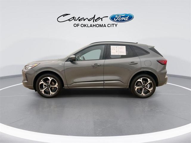 2023 ford escape st-line select