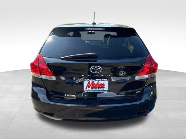 2011 toyota venza base