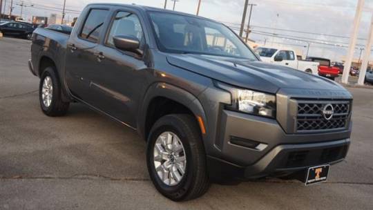 2023 nissan frontier sv