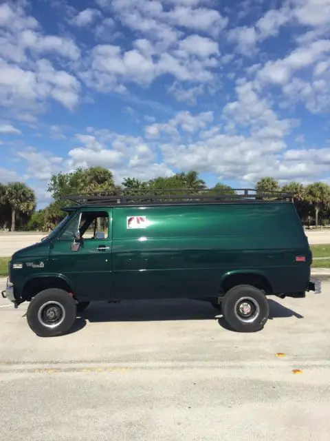 1982 gmc vandura 1500 4 x 4 van
