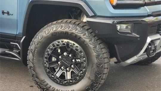 2024 GMC Hummer EV