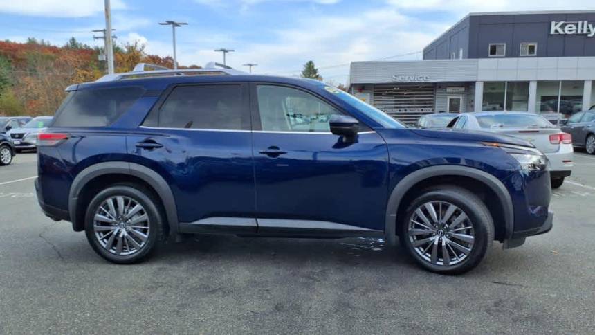 2022 nissan pathfinder sl