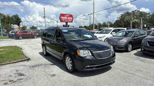 2016 Chrysler Town & Country