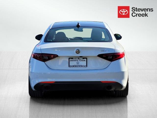 2023 alfa romeo giulia ti