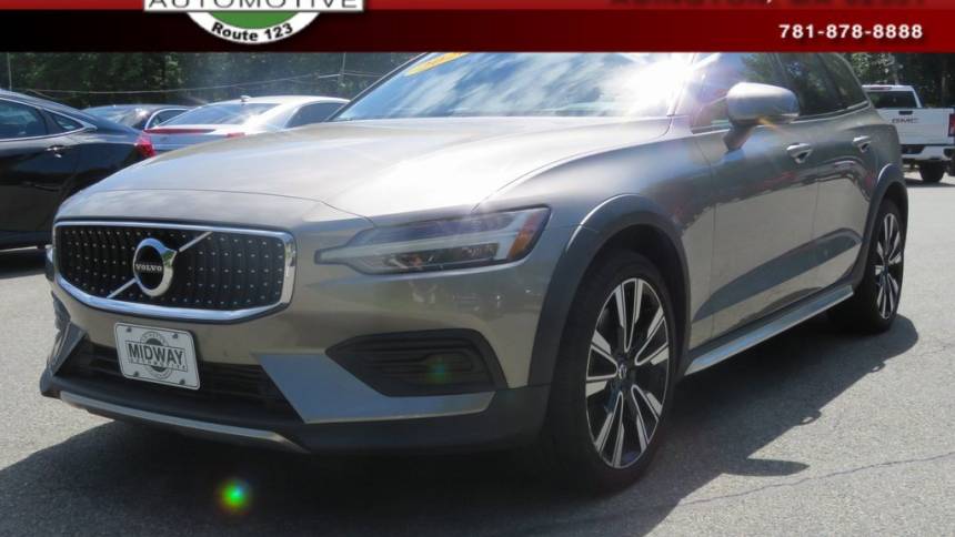 2020 volvo v60 cross country t5