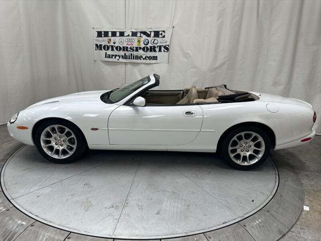 2000 jaguar xkr base