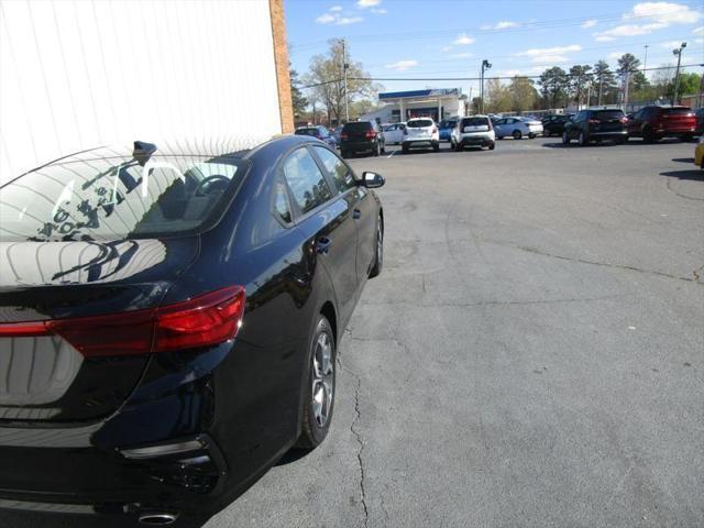 2021 kia forte lxs