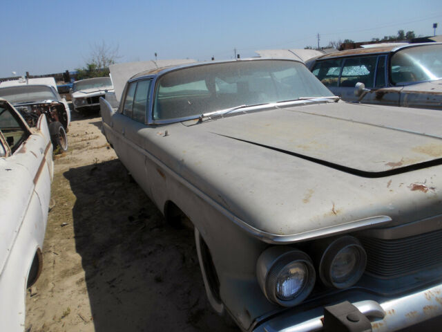 1961 chrysler imperial crown 4 door project w/ title fins mopar