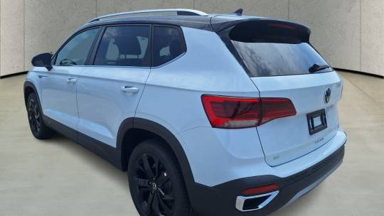 2024 Volkswagen Taos se