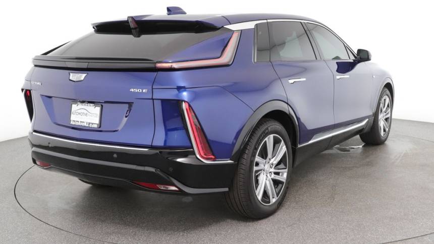 2024 cadillac lyriq tech