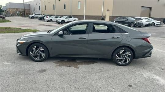 2025 Hyundai Elantra