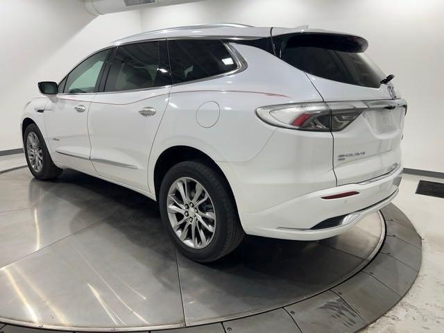2022 buick enclave avenir