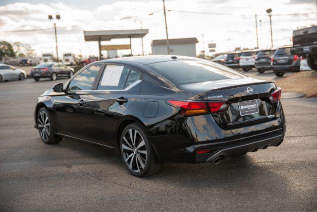 2020 nissan altima sr fwd