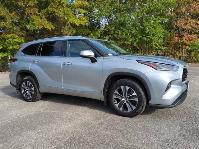 2021 toyota highlander xle