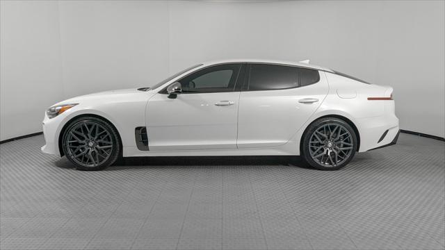 2022 kia stinger gt-line