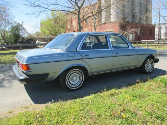 1977 mercedes 300d diesel sedan 242k miles no reserve