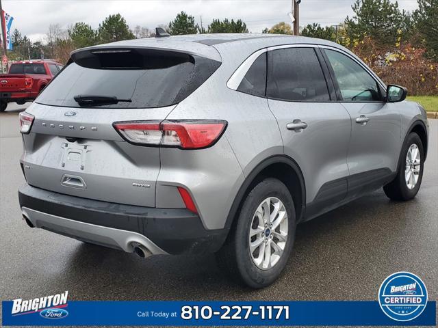 2022 ford escape se