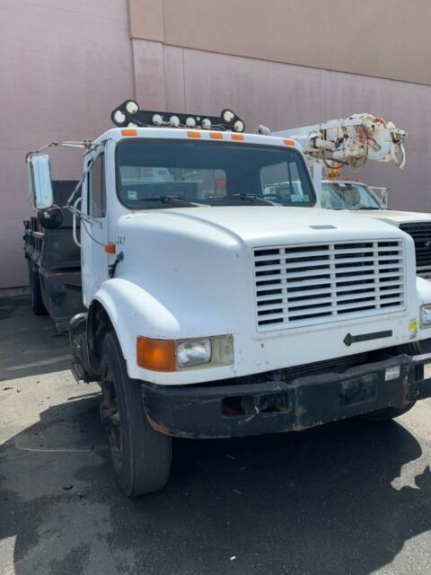 international 4900 dump truck
