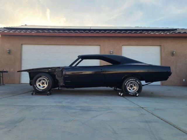 1968 dodge charger coupe black rwd automatic