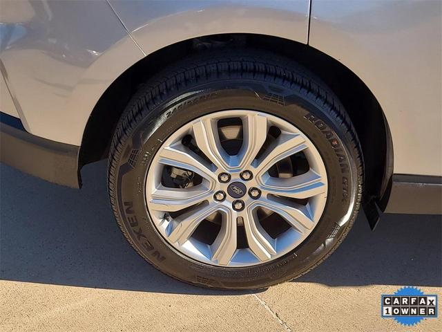 2022 ford edge titanium