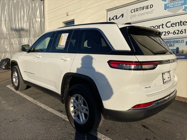 2022 jeep grand cherokee laredo