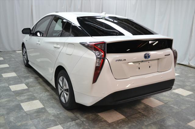 2017 toyota prius two eco