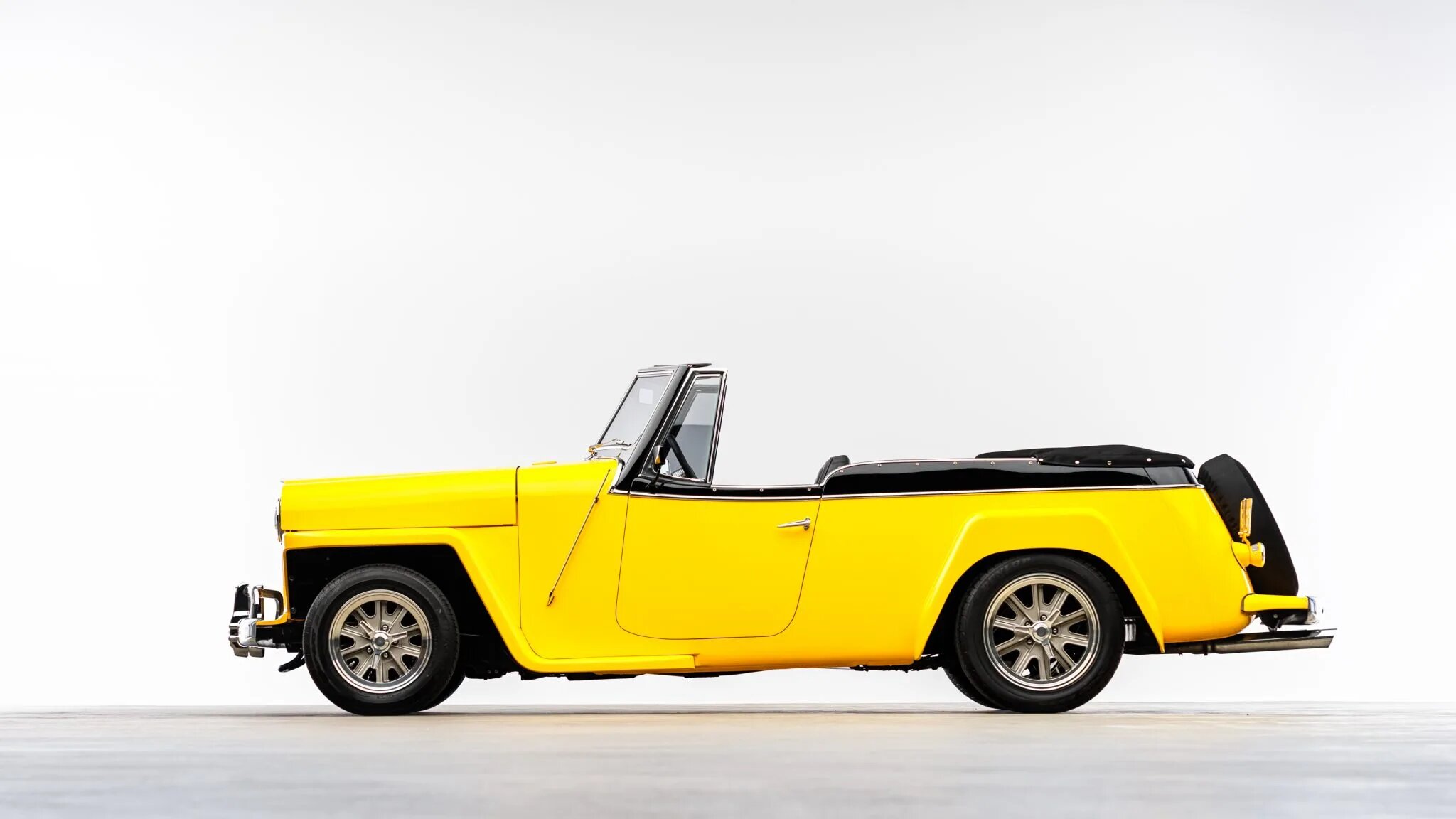willys-overland jeepster