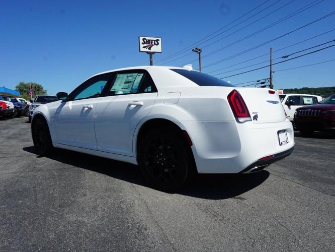new 2019 chrysler 300 touring awd beckley, wv 25801 for sale in beckley, west virginia