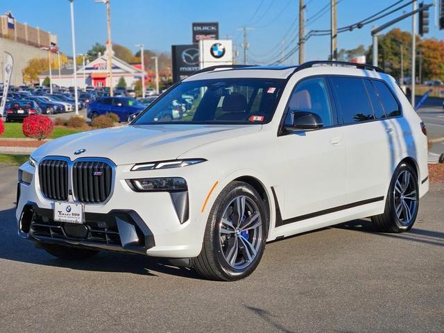 2023 bmw x7 m60i