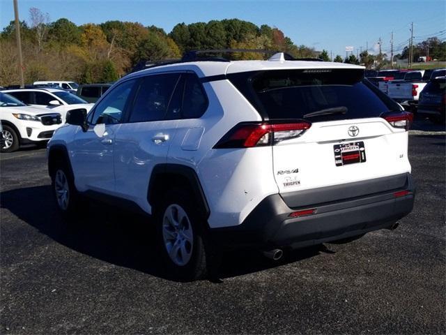 2021 toyota rav4 le