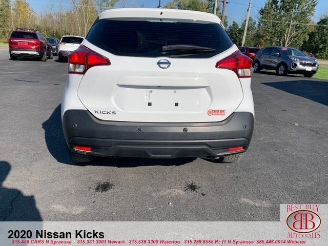 2020 nissan kicks s