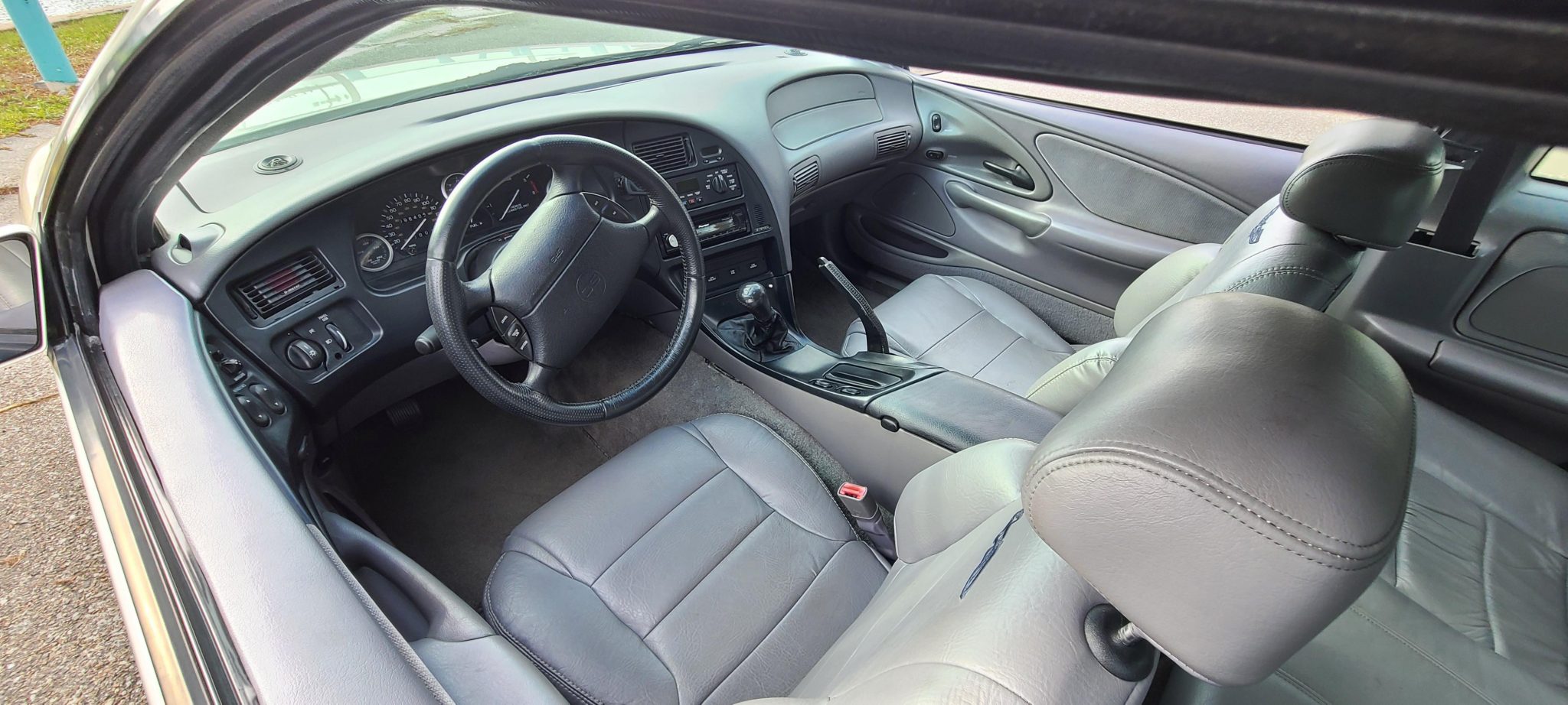 1995 ford thunderbird super coupe 5-speed