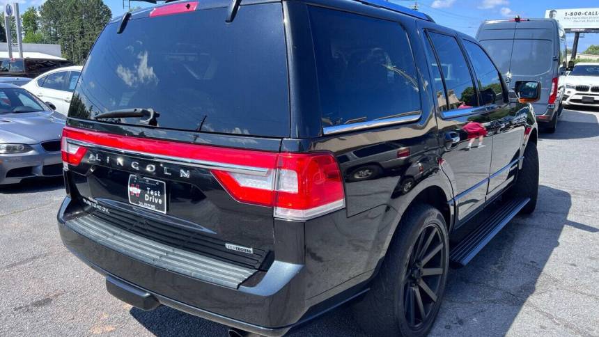 2015 lincoln navigator base