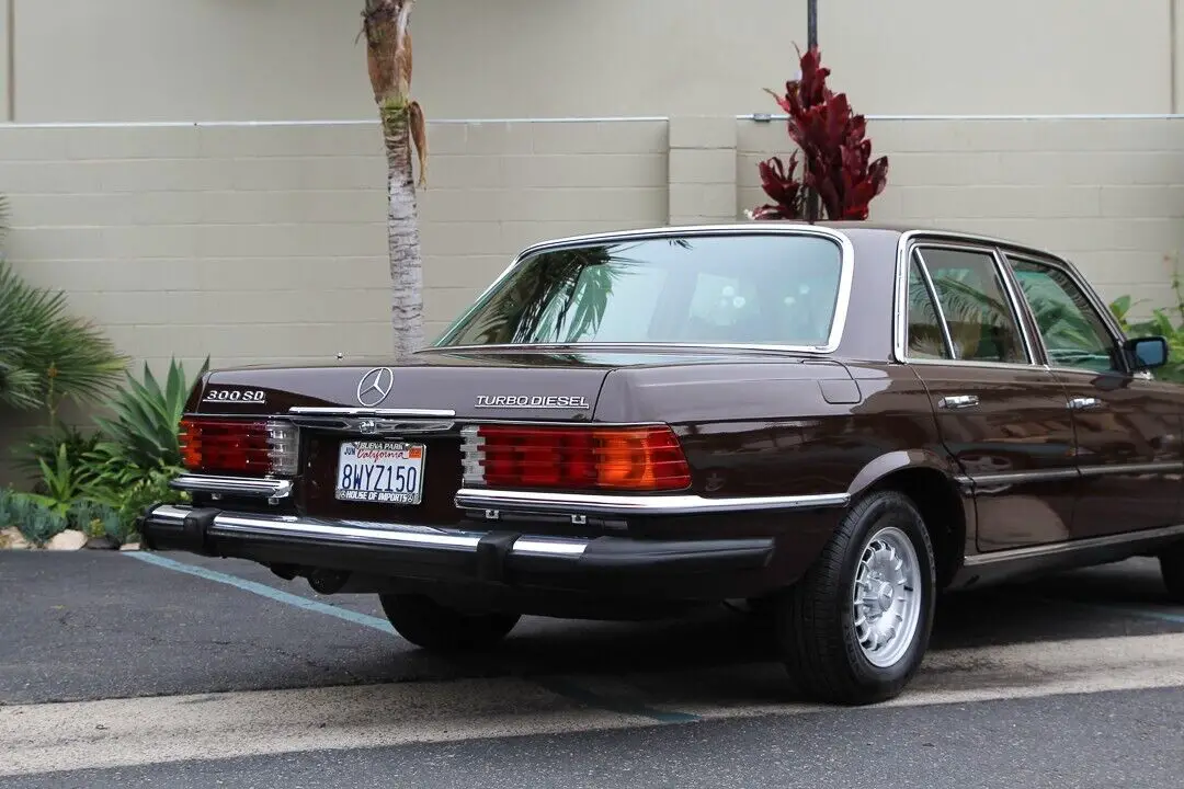 mercedes-benz 300sd turbodiesel sedan