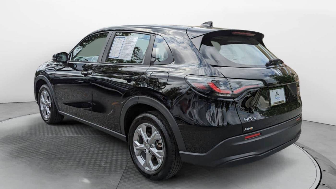 2023 honda hr-v lx