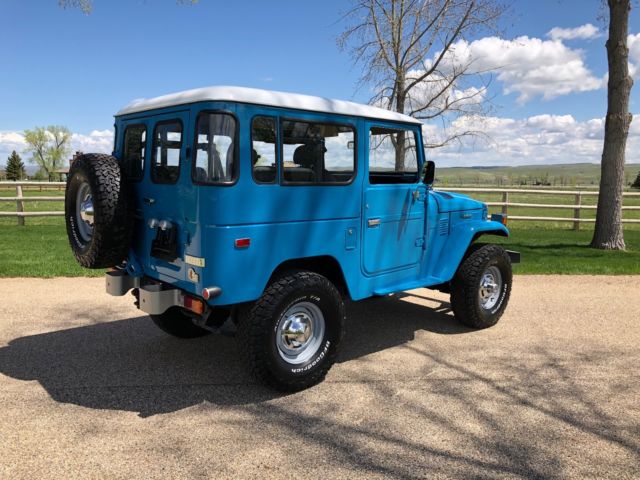 1978 toyota land cruiser fj40, completely restored w/ fitech fuel injection!