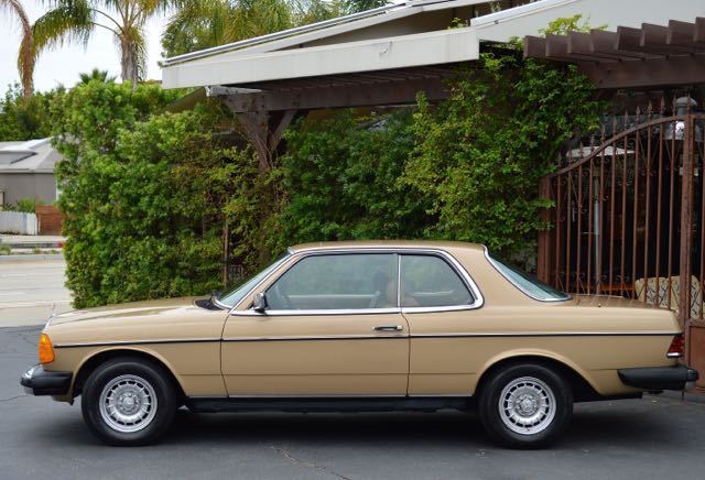 1984 mercedes 300cd turbo diesel coupe champagne/tan,145k miles, ca blue plate