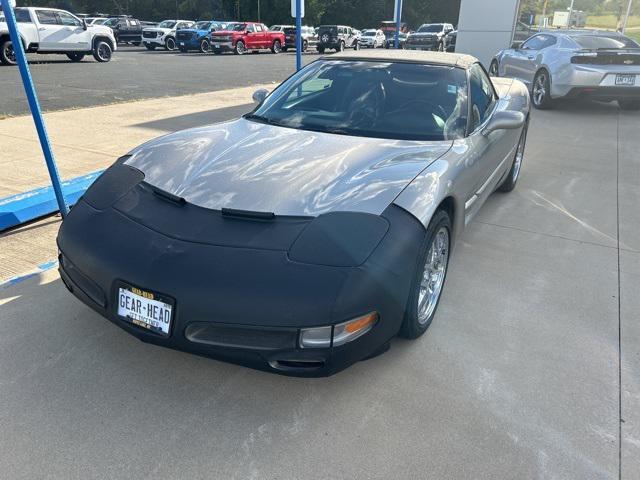 2000 chevrolet corvette base