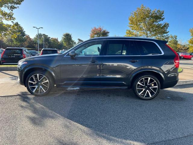 2022 volvo xc90 t6 momentum 7 passenger