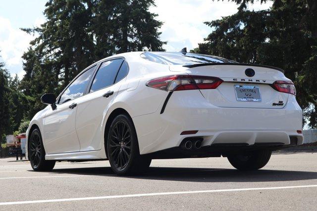 2022 toyota camry hybrid nightshade