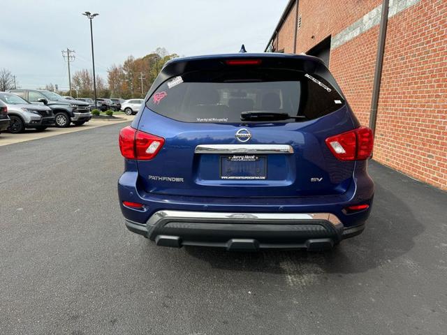2020 nissan pathfinder sv