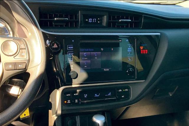 2018 toyota corolla le