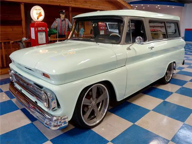 1966 chevrolet suburban â€“ teal / gray