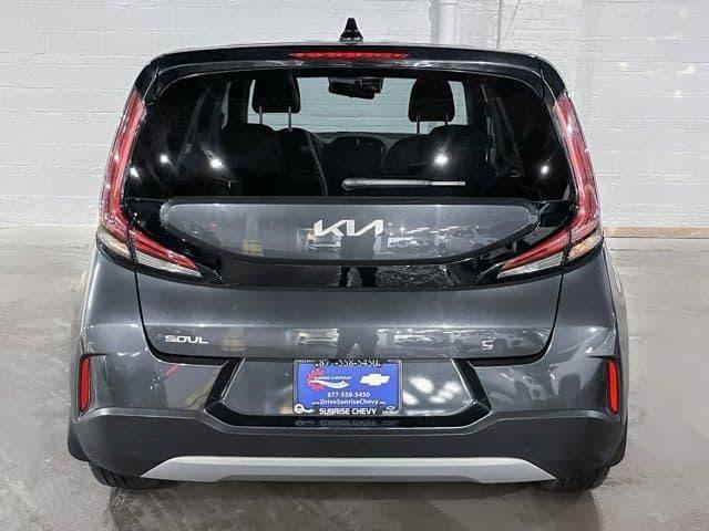 2023 kia soul lx in flushing, new york