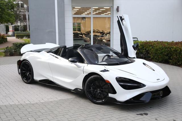 2022 mclaren 765lt spider
