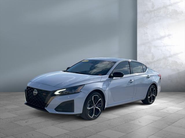 2023 nissan altima sr fwd