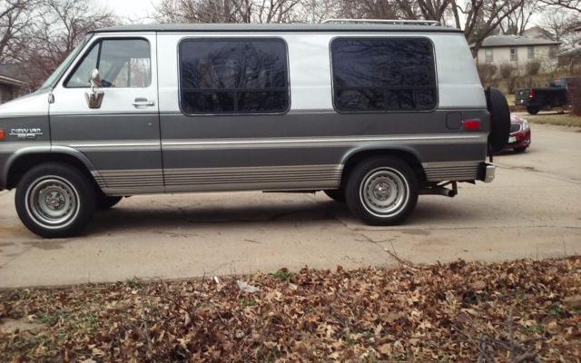 1987 chevrolet g-20 conversion van